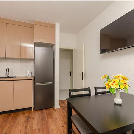 Lemon Apartment